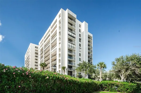 $3,850 | 1460 Gulf Boulevard, Unit 506, Clearwater, FL 33767