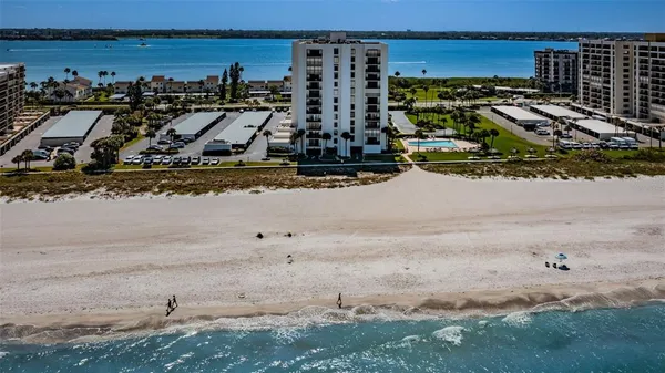 $3,850 | 1460 Gulf Boulevard, Unit 506, Clearwater, FL 33767