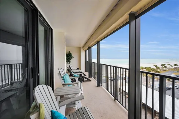 $3,850 | 1460 Gulf Boulevard, Unit 506, Clearwater, FL 33767
