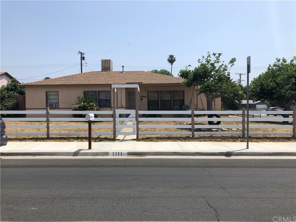 5365 Babb Avenue Riverside, CA 92503 - Photo 1 of 1