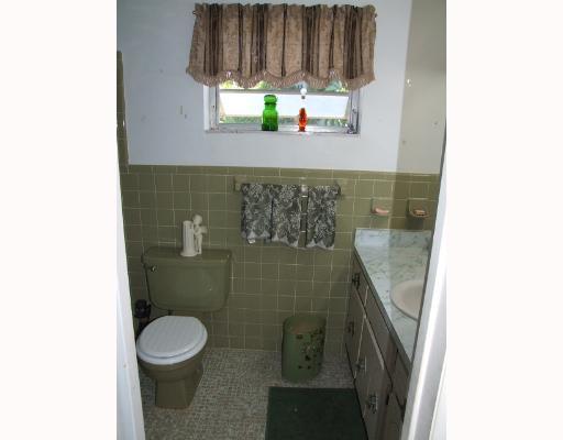498 Northeast 26th Terrace Boca Raton, FL 33431 - Photo 9 of 12 Additional Photo