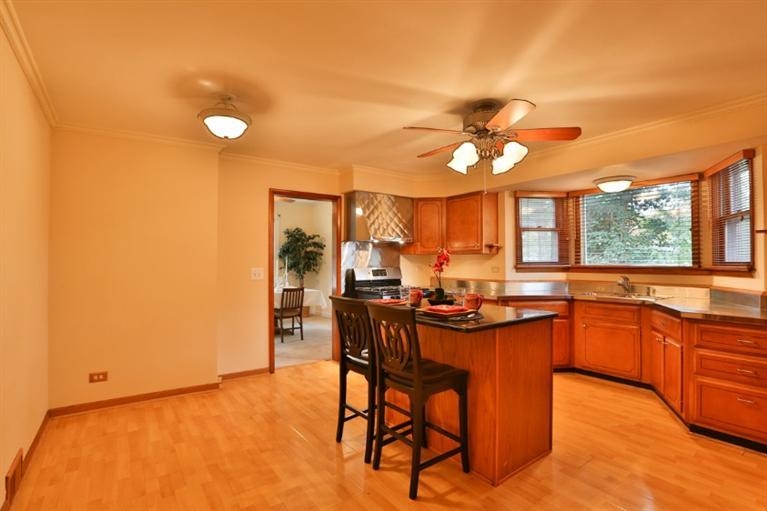 1835 Ridge Road Munster, IN 46321 - Photo 5 of 10 767x511