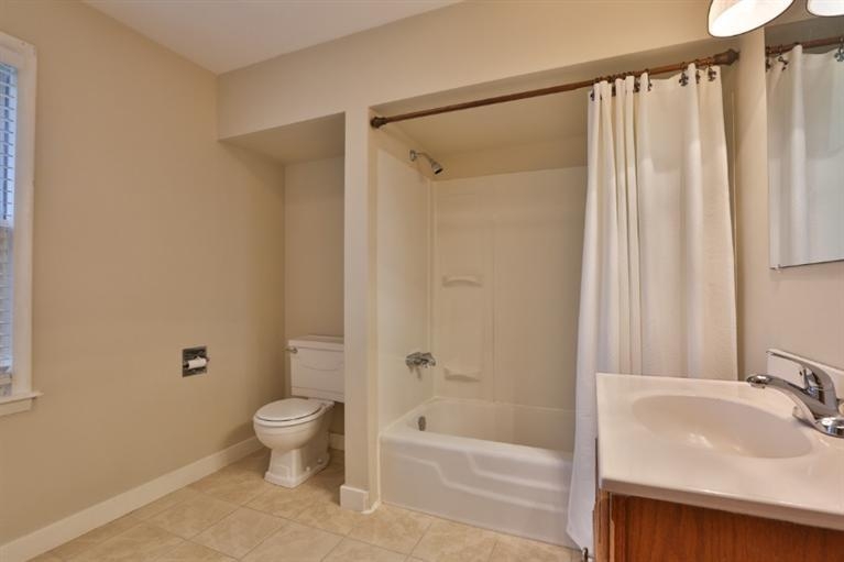 1835 Ridge Road Munster, IN 46321 - Photo 6 of 10 767x511