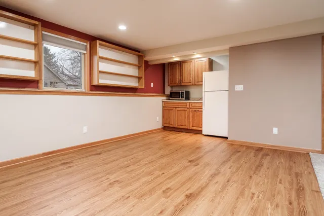 $425,000 | 3271 North Silver Ridge Drive, Oregon, IL 61061