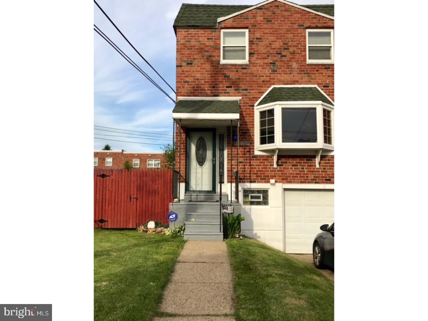 12840 Medford Road Philadelphia, PA 19154 - Photo 1 of 16 Front Yard
