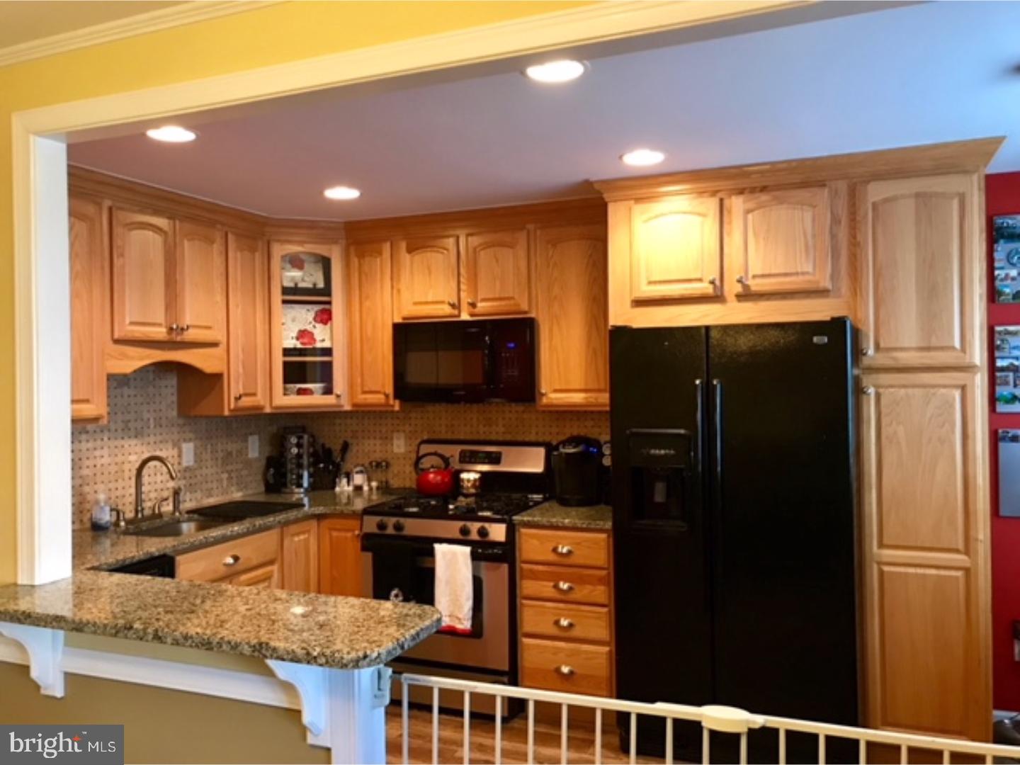 12840 Medford Road Philadelphia, PA 19154 - Photo 6 of 16 Kitchen