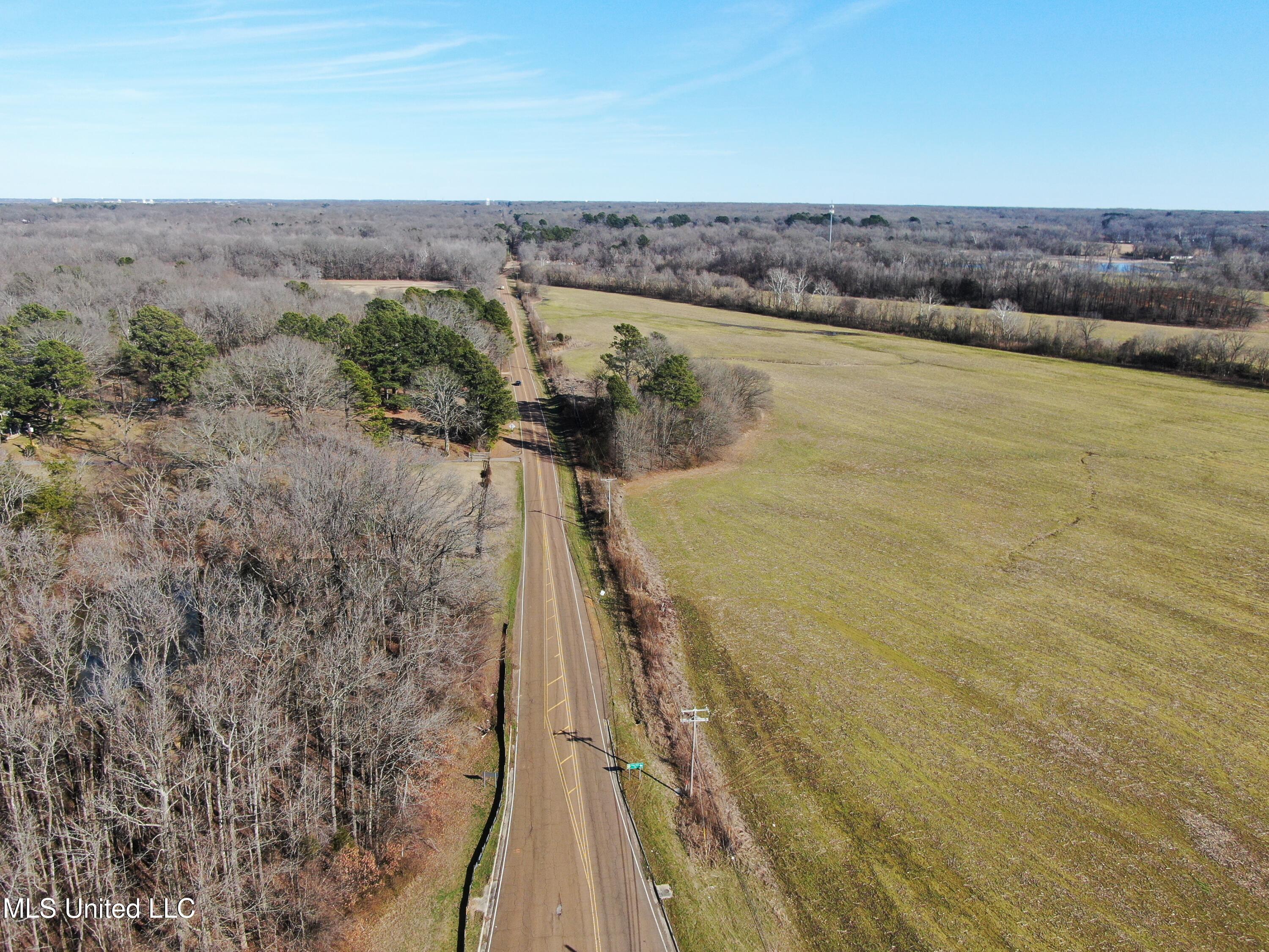 5000 Church Road Lake Cormorant, MS 38641 - Photo 3 of 18 DJI_0810