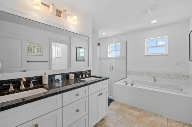 a view of hallway with washer and dryer