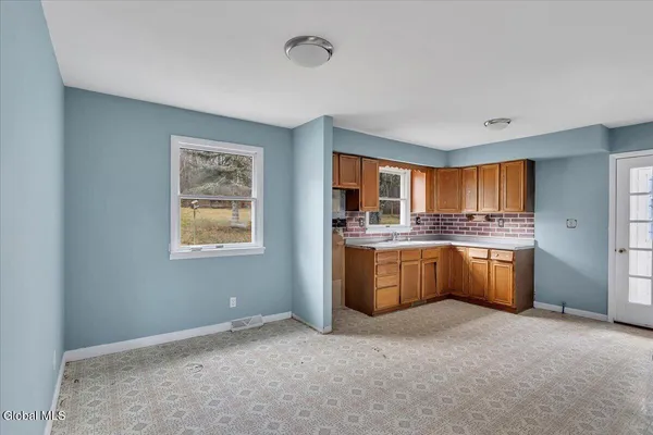 $185,000 | 886 Highway 146, Wright, NY 12053