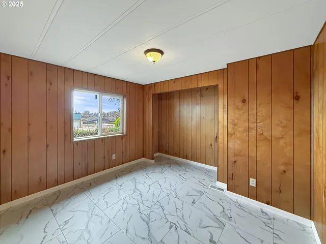 $199,900 | 15609 Highway 101, Brookings, OR 97415