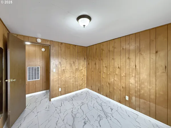 $199,900 | 15609 Highway 101, Brookings, OR 97415