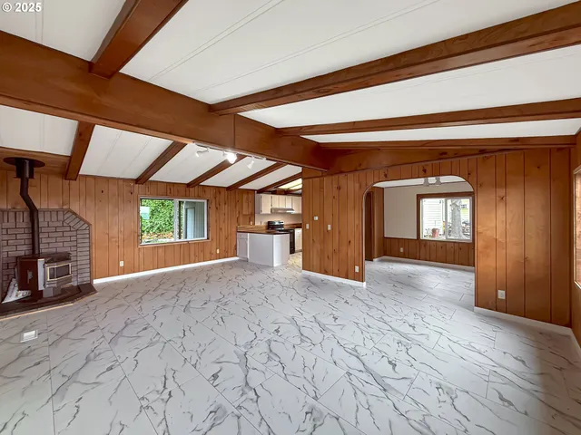 $199,900 | 15609 Highway 101, Brookings, OR 97415