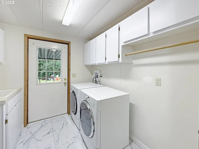 $199,900 | 15609 Highway 101, Brookings, OR 97415