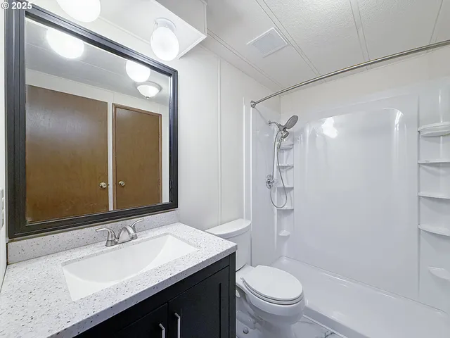 $199,900 | 15609 Highway 101, Brookings, OR 97415