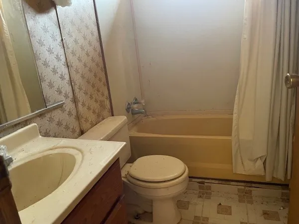 utility room with cabinets