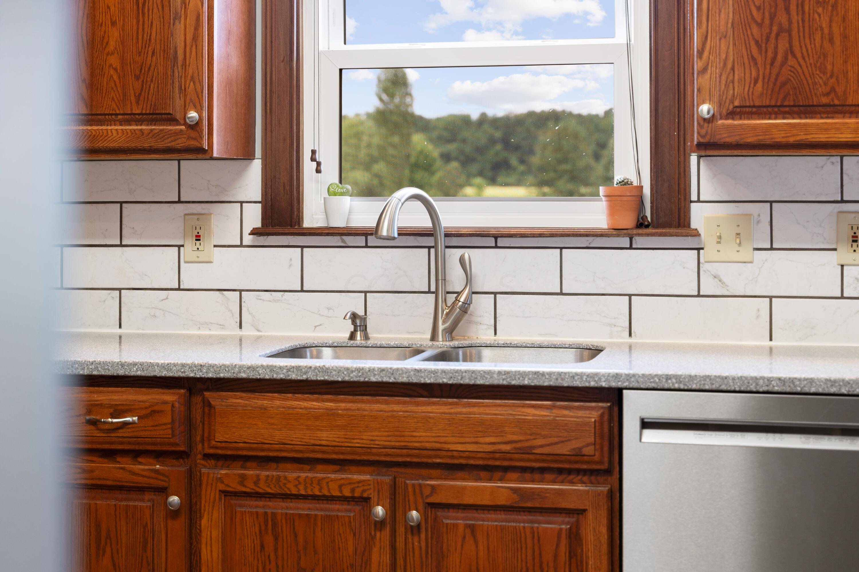 4677 State Rte 61 Sunbury, OH 43074 - Photo 27 of 104 Kitchen