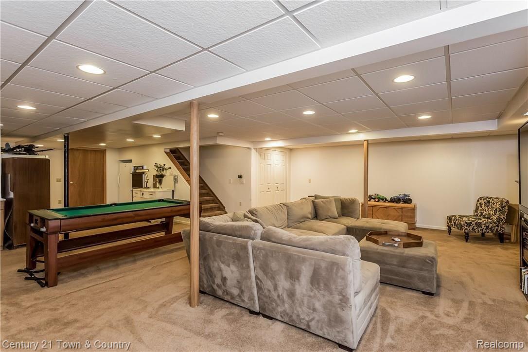 545 Sunlight Drive Rochester, MI 48309 - Photo 48 of 68 051-Entertainment_Room-4533712-large.jpg