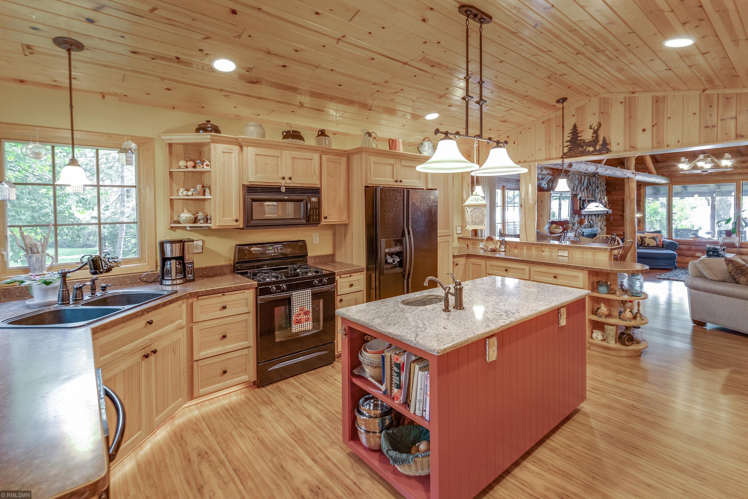8829 Ossawinnamakee Road Breezy Point, MN 56472 - Photo 7 of 48 Gallery Image 7