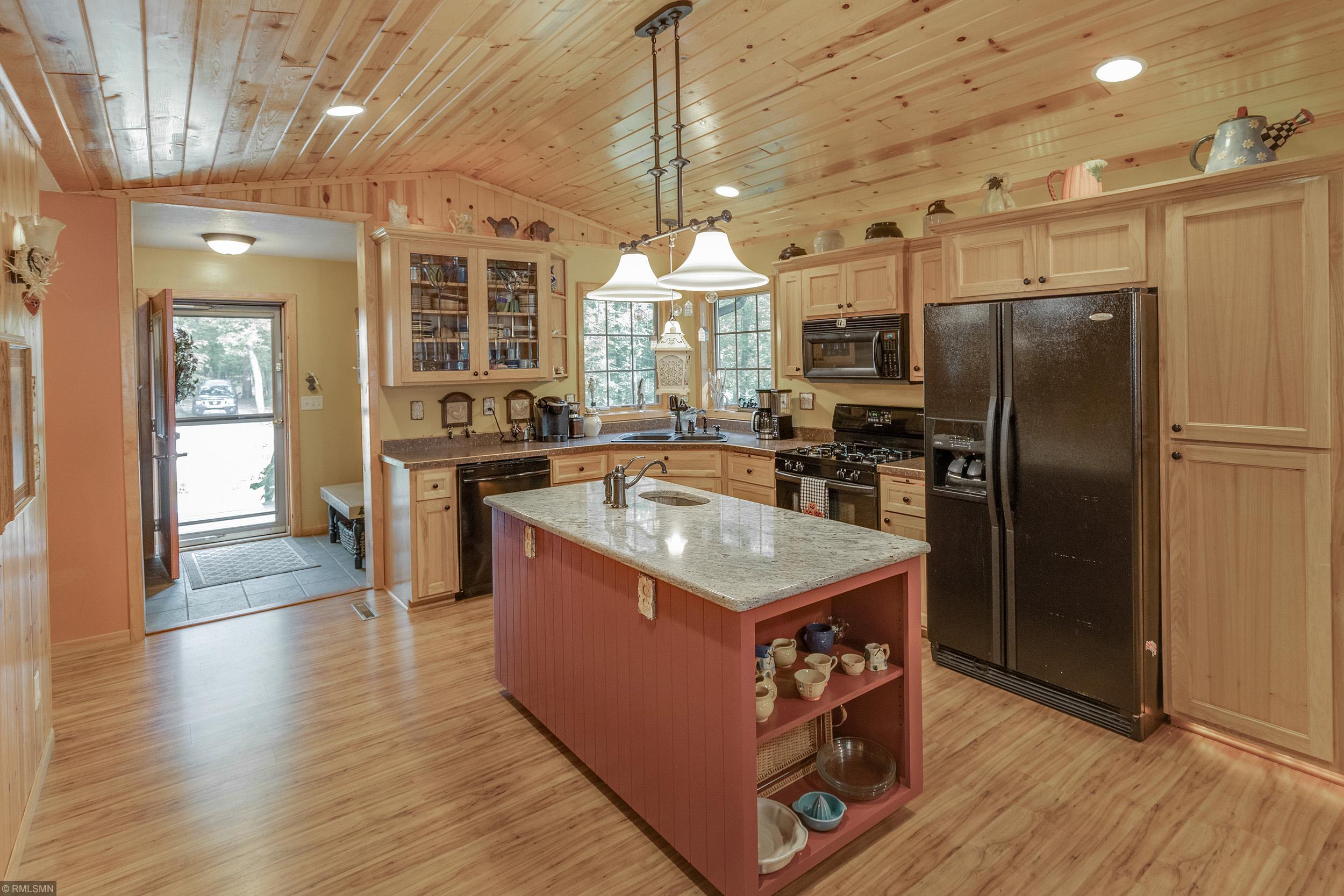 8829 Ossawinnamakee Road Breezy Point, MN 56472 - Photo 8 of 48 Gallery Image 8