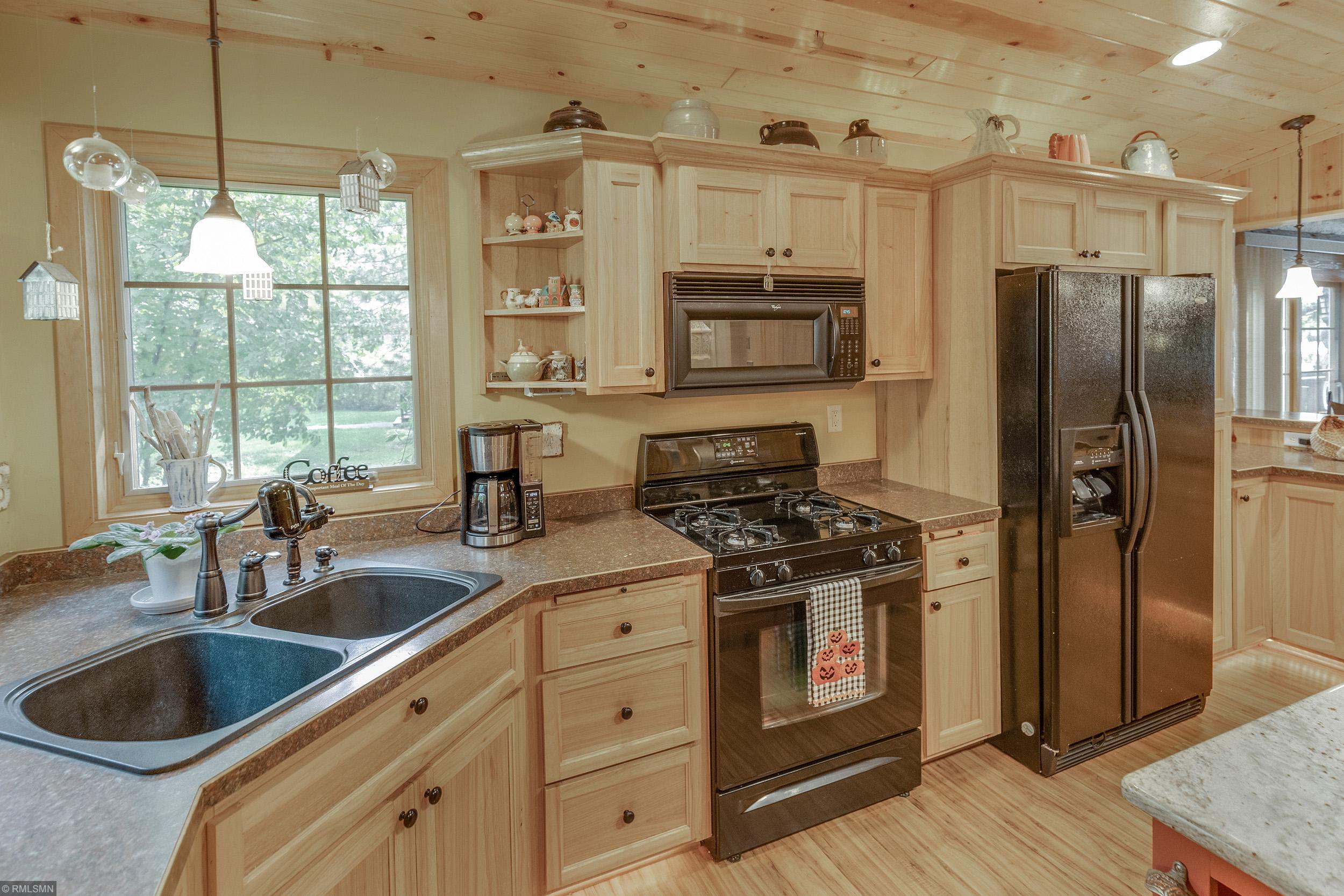 8829 Ossawinnamakee Road Breezy Point, MN 56472 - Photo 10 of 48 Gallery Image 10