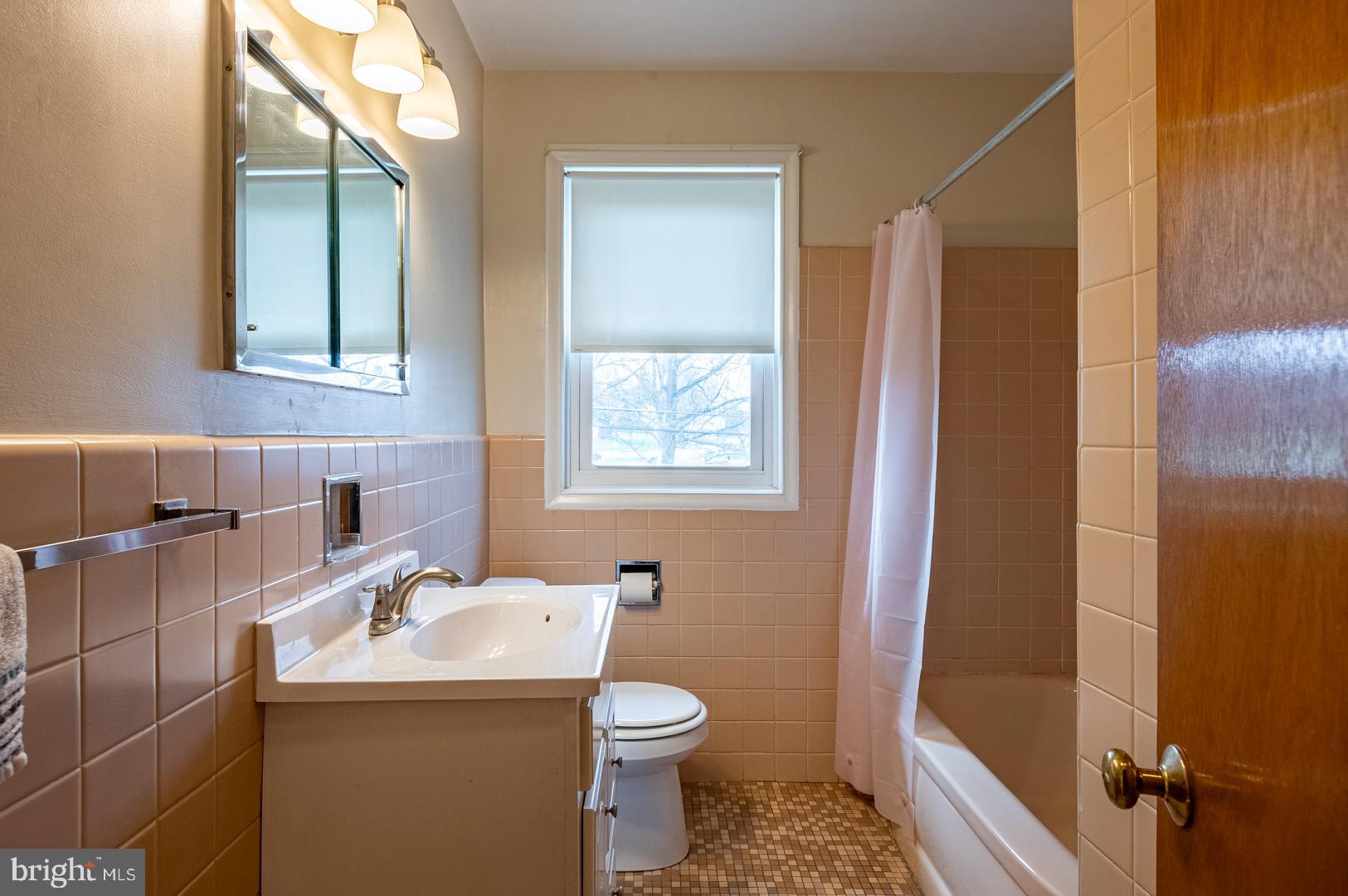 311 Mifflin Boulevard Reading, PA 19607 - Photo 14 of 16