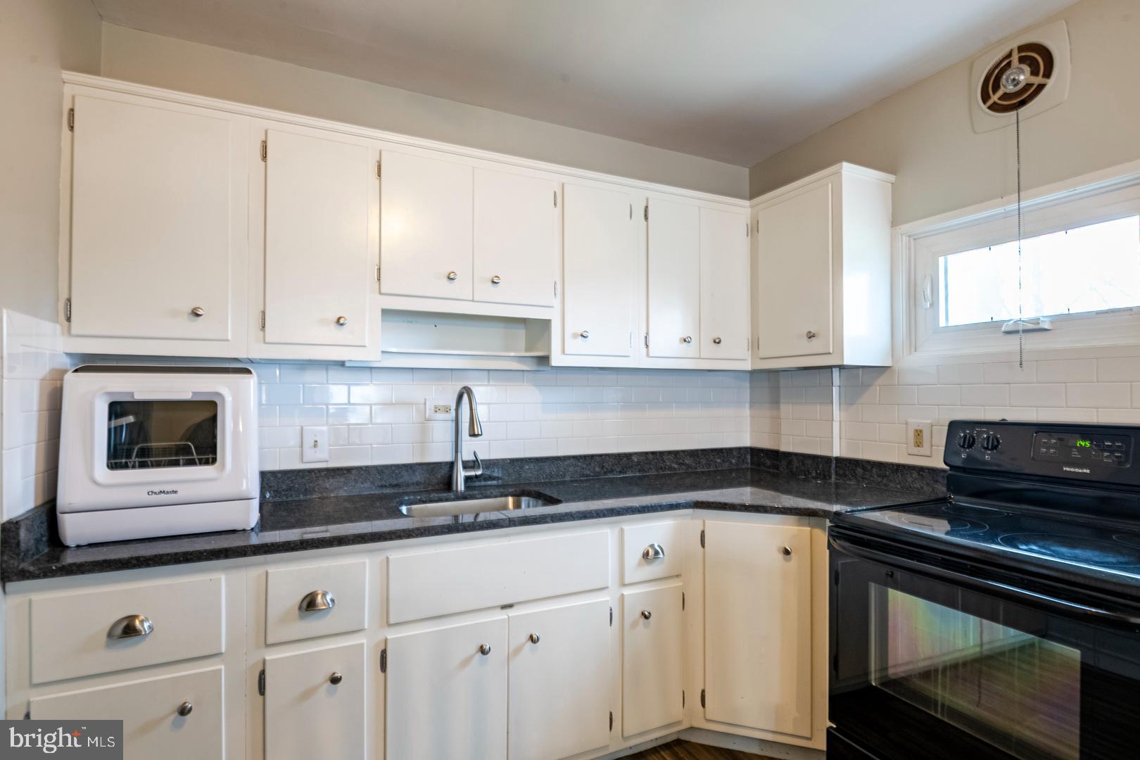 311 Mifflin Boulevard Reading, PA 19607 - Photo 10 of 16