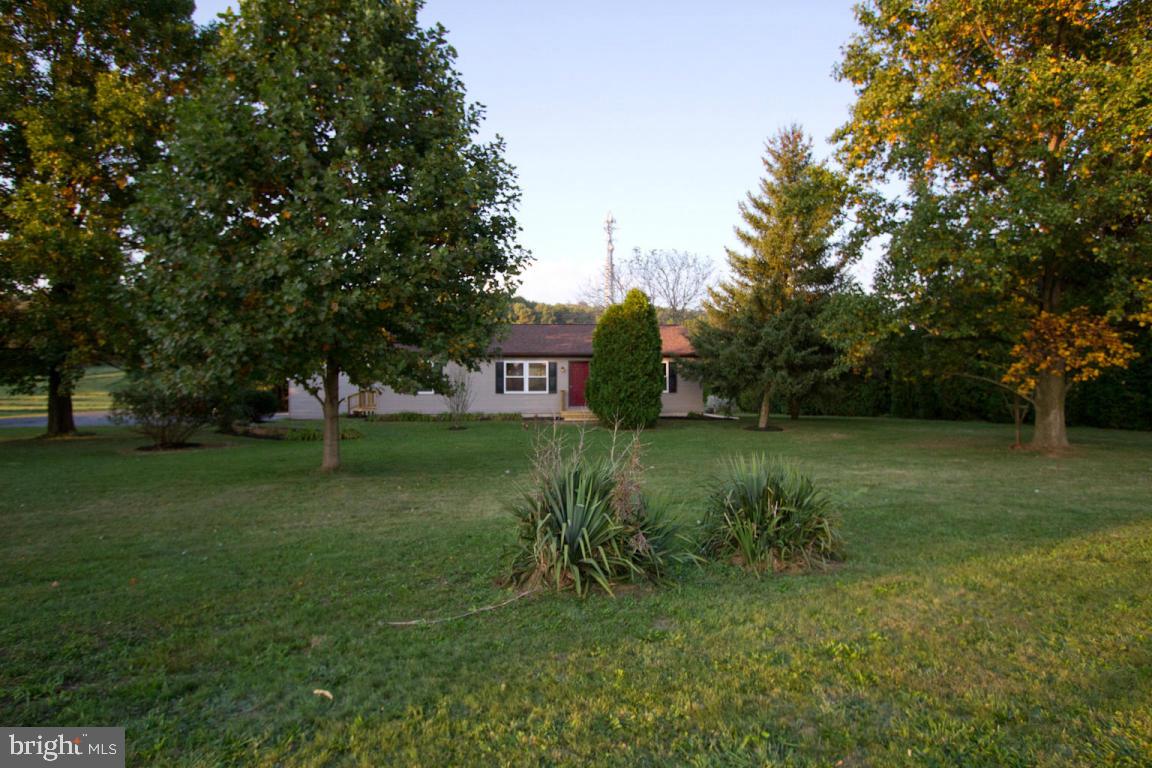2292 Mountain Road Manheim, PA 17545 - Photo 1 of 28