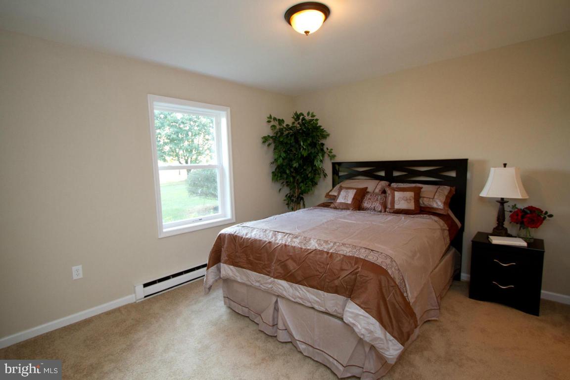 2292 Mountain Road Manheim, PA 17545 - Photo 14 of 28