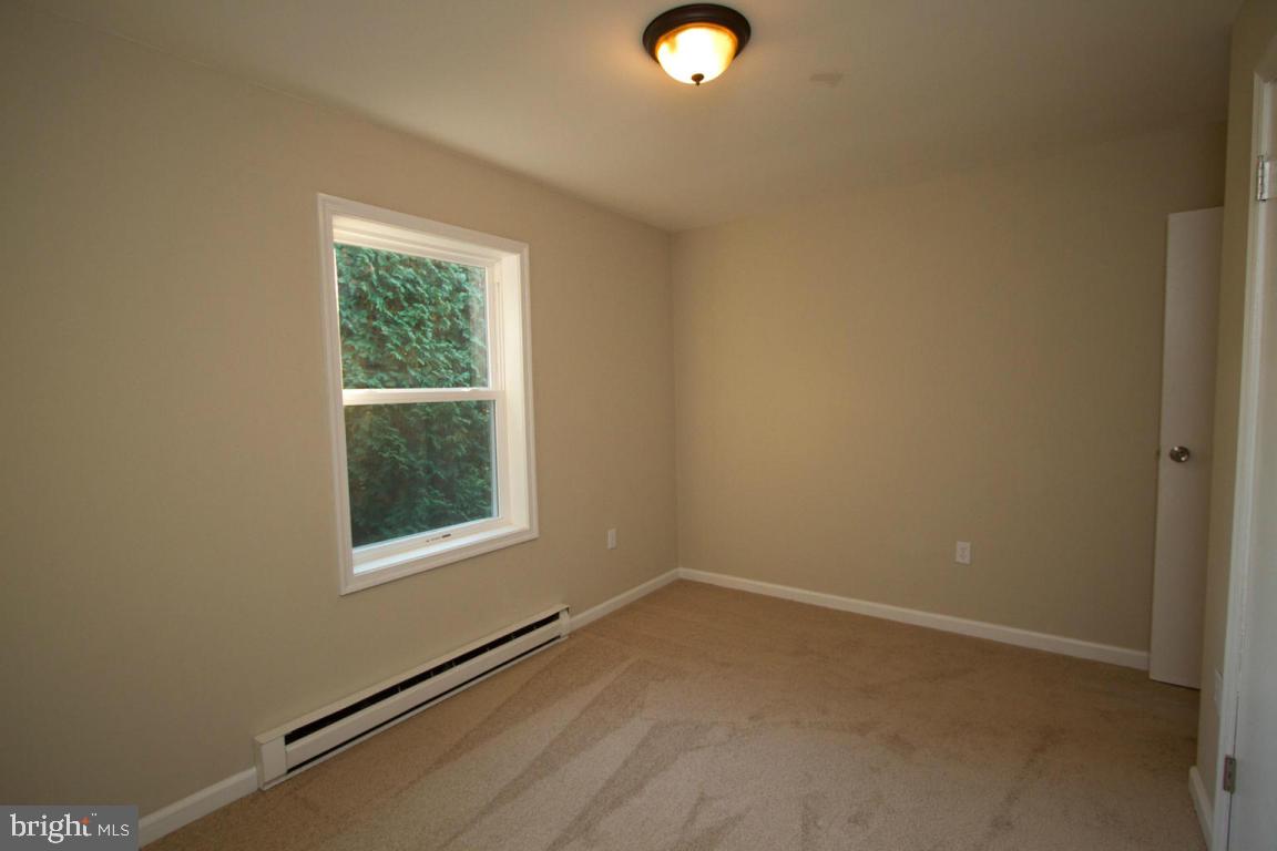 2292 Mountain Road Manheim, PA 17545 - Photo 17 of 28