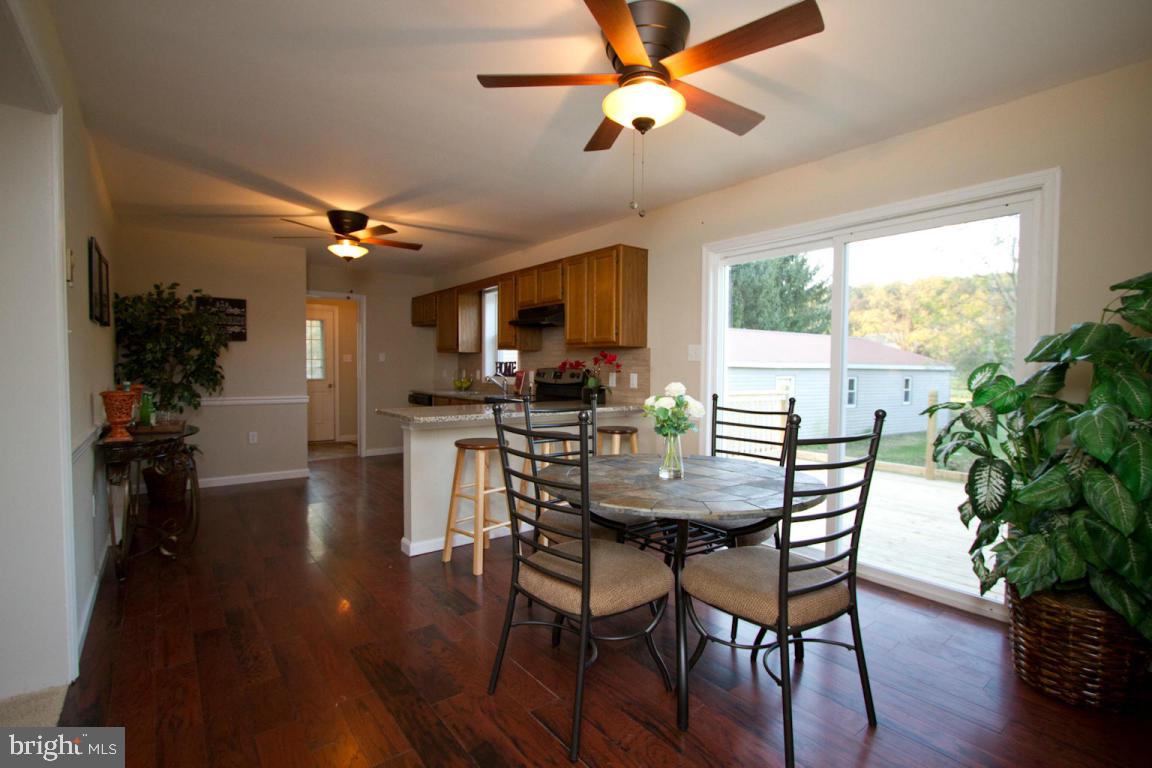 2292 Mountain Road Manheim, PA 17545 - Photo 7 of 28