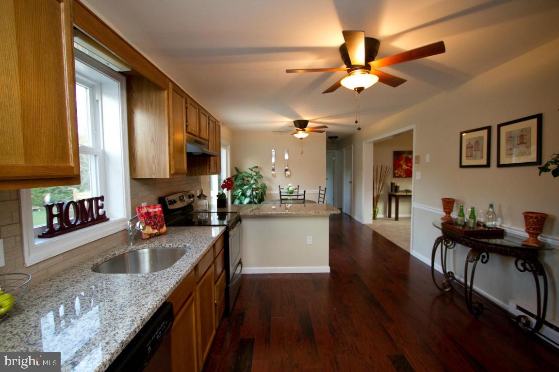2292 Mountain Road Manheim, PA 17545 - Photo 8 of 28