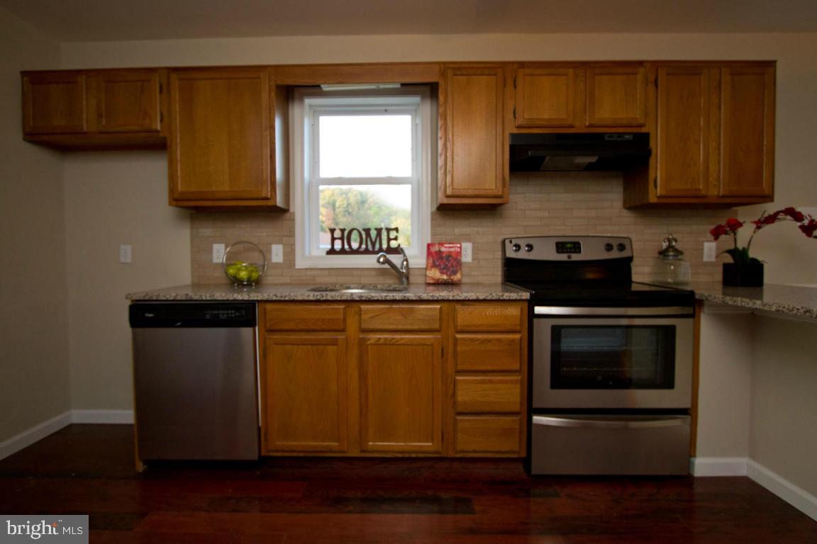 2292 Mountain Road Manheim, PA 17545 - Photo 10 of 28