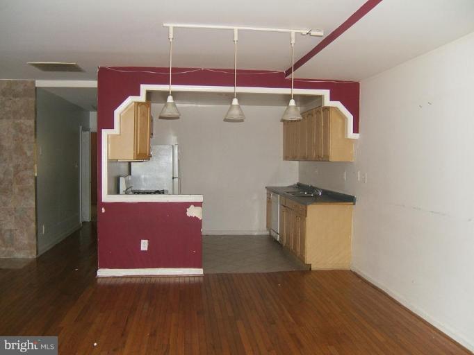 3029 Manor Road Falls Church, VA 22042 - Photo 4 of 5 Kitchen/Dining Room