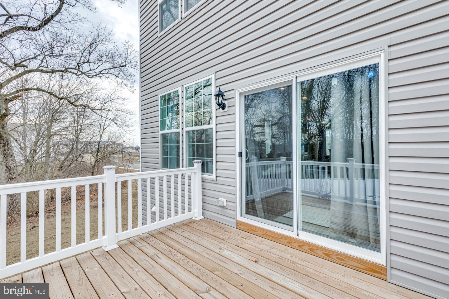 400 Monte Farm Road Mount Laurel, NJ 08054 - Photo 9 of 28 DECK OFF DINING AREA