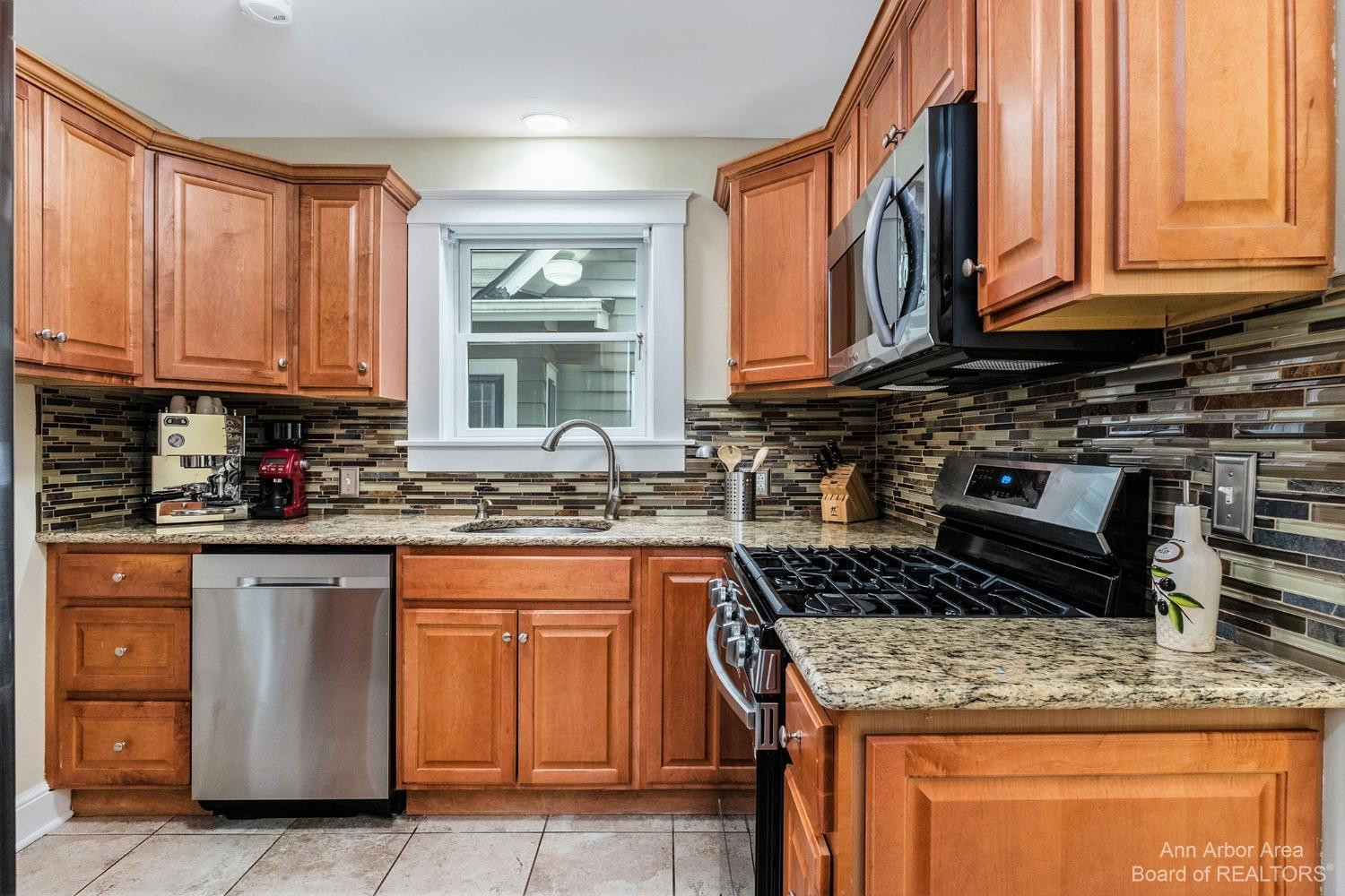 1322 Minerva Road Ann Arbor, MI 48104 - Photo 11 of 29 Photo 11