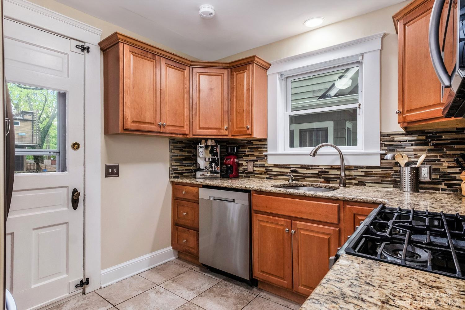 1322 Minerva Road Ann Arbor, MI 48104 - Photo 13 of 29 Photo 13