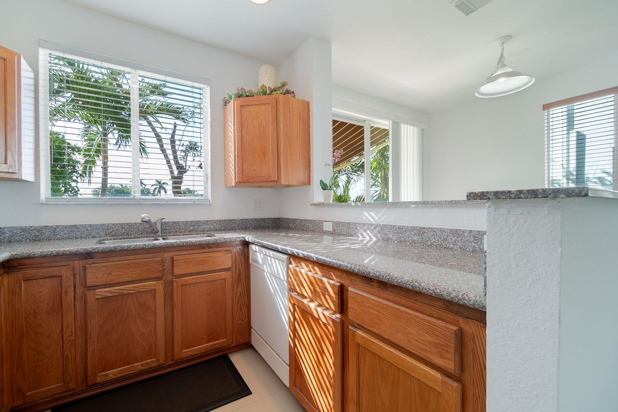 3165 Laurel Ridge Circle Riviera Beach, FL 33404 - Photo 12 of 32 Kitchen