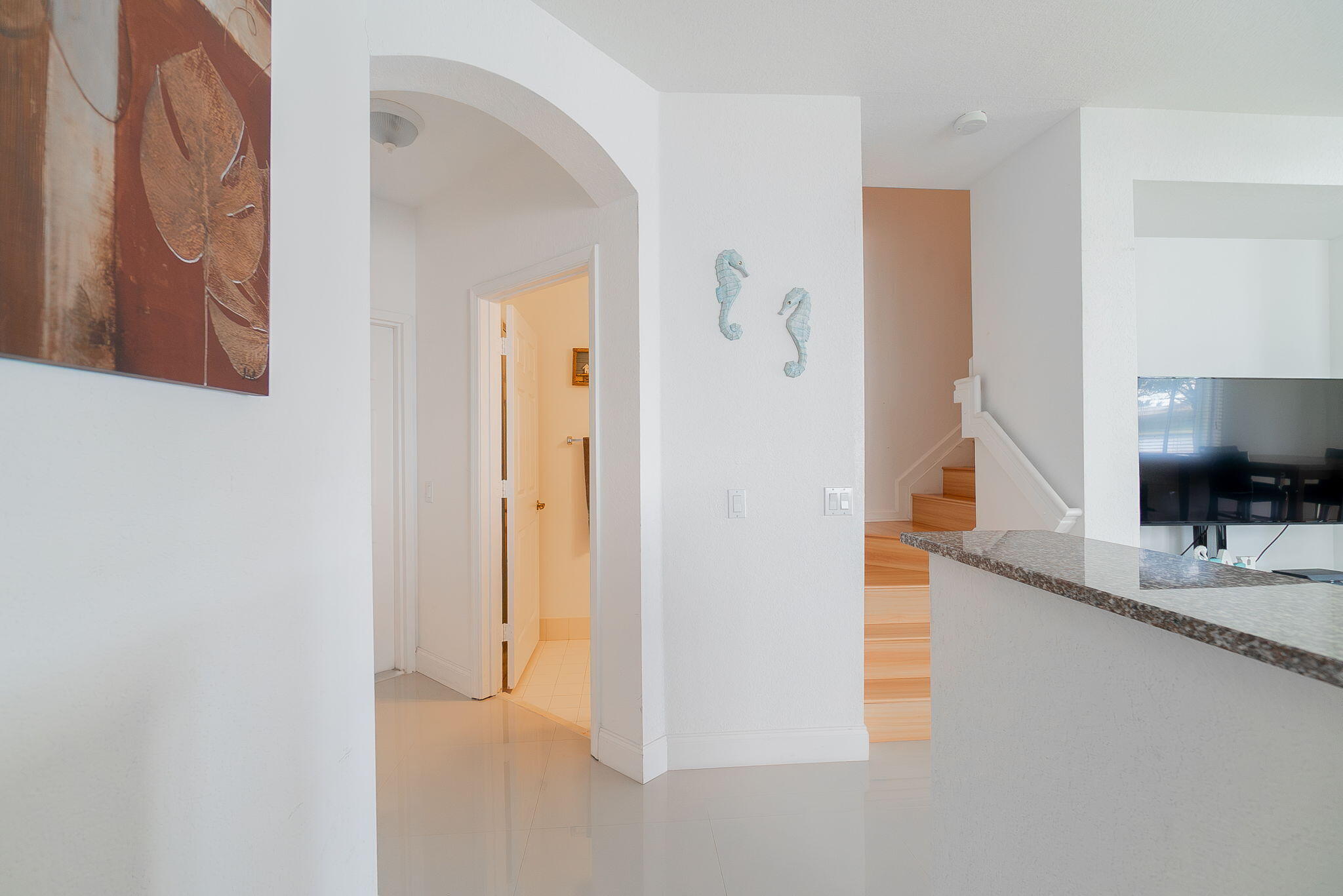 3165 Laurel Ridge Circle Riviera Beach, FL 33404 - Photo 5 of 32 Entryway