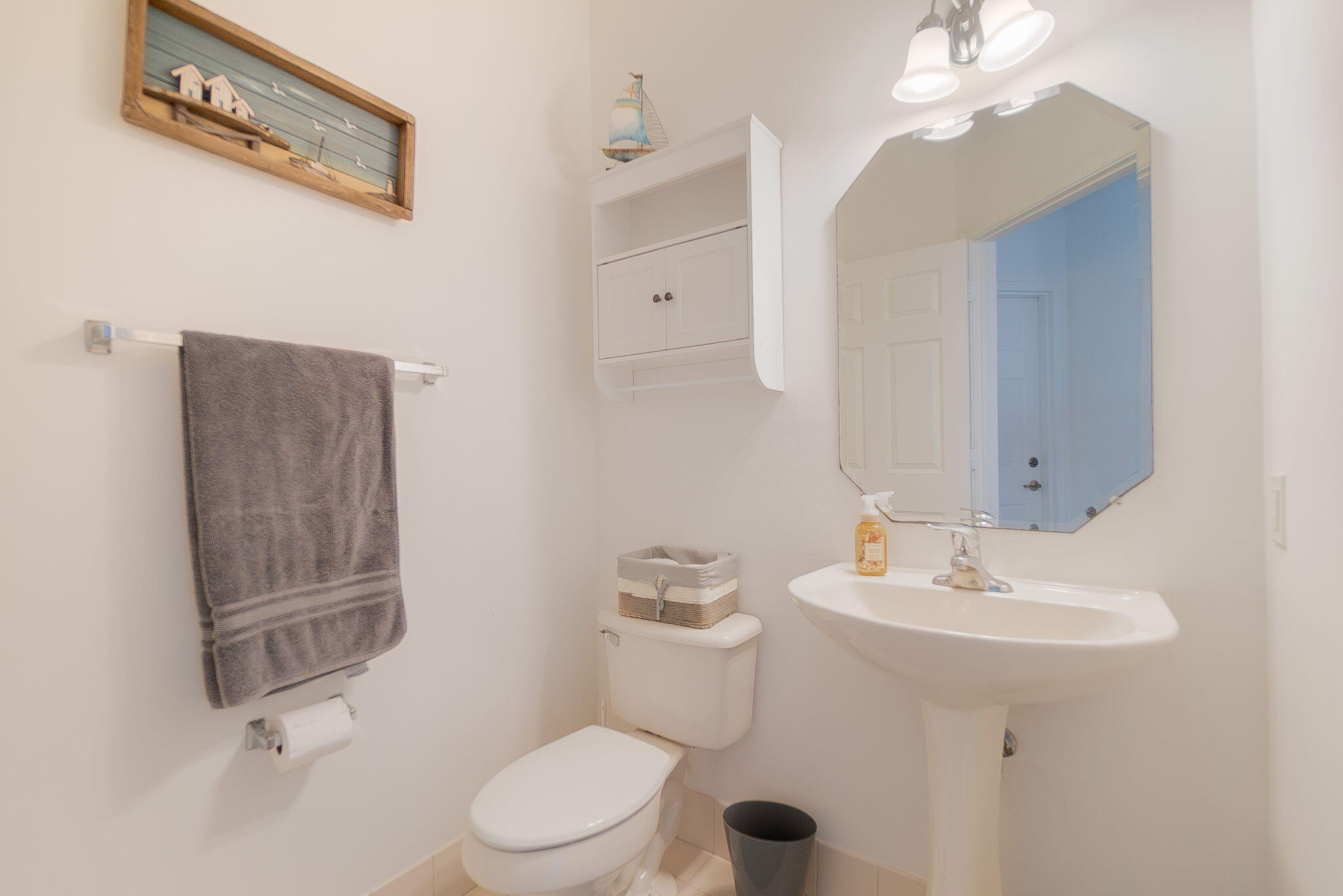 3165 Laurel Ridge Circle Riviera Beach, FL 33404 - Photo 6 of 32 Powder room