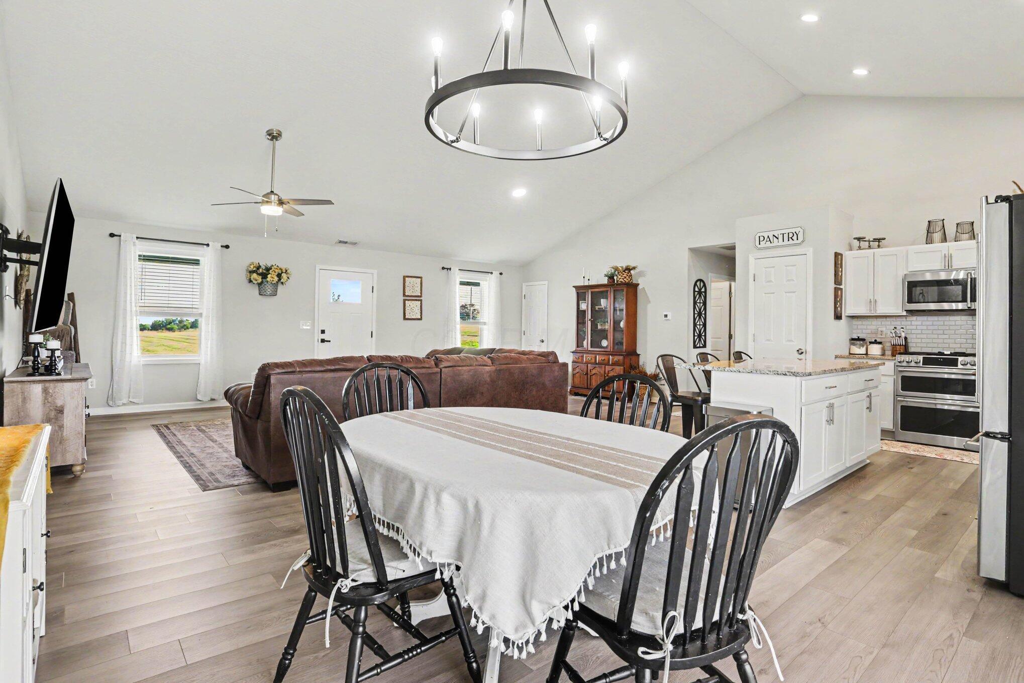7101 Pleasantview Road Southeast Lancaster, OH 43130 - Photo 13 of 40