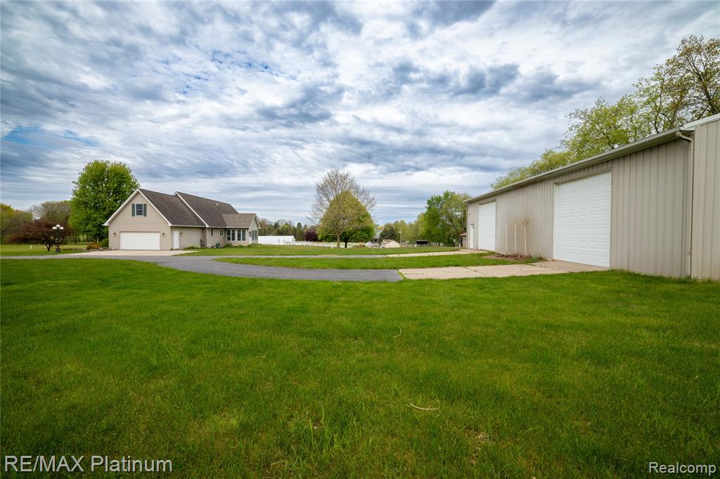 12987 Holtforth Road Fenton, MI 48430 - Photo 39 of 46