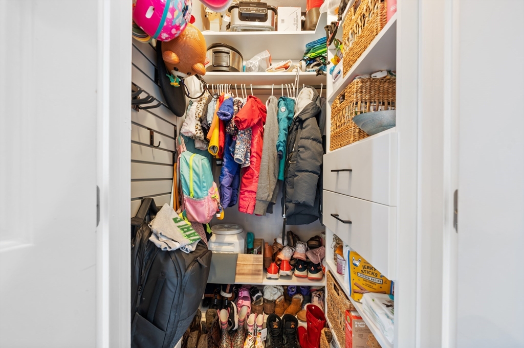 35 Tuckerman Street, Unit A Boston, MA 02127 - Photo 9 of 37