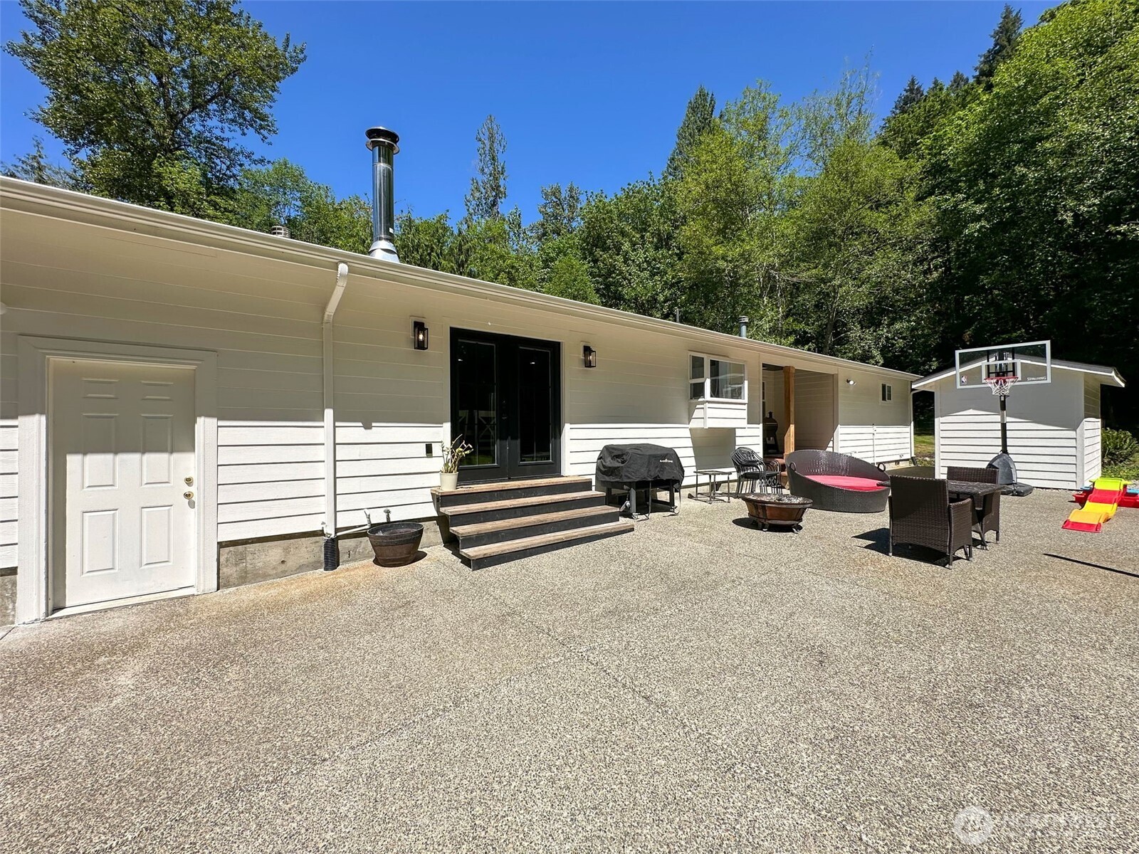 27513 Lower Burnett Road East Buckley, WA 98321 - Photo 32 of 40