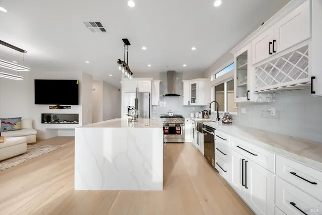 $1,595,000 | 1966 Viewpointe Circle, Santa Rosa, CA 95403