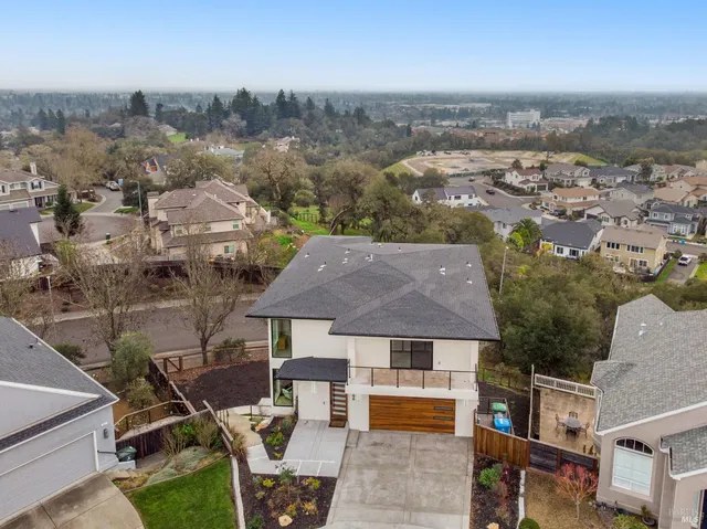 $1,595,000 | 1966 Viewpointe Circle, Santa Rosa, CA 95403