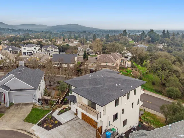 $1,595,000 | 1966 Viewpointe Circle, Santa Rosa, CA 95403