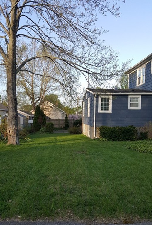 16 Brandon Road Worcester, MA 01606 - Photo 17 of 20 Gallery Image 17