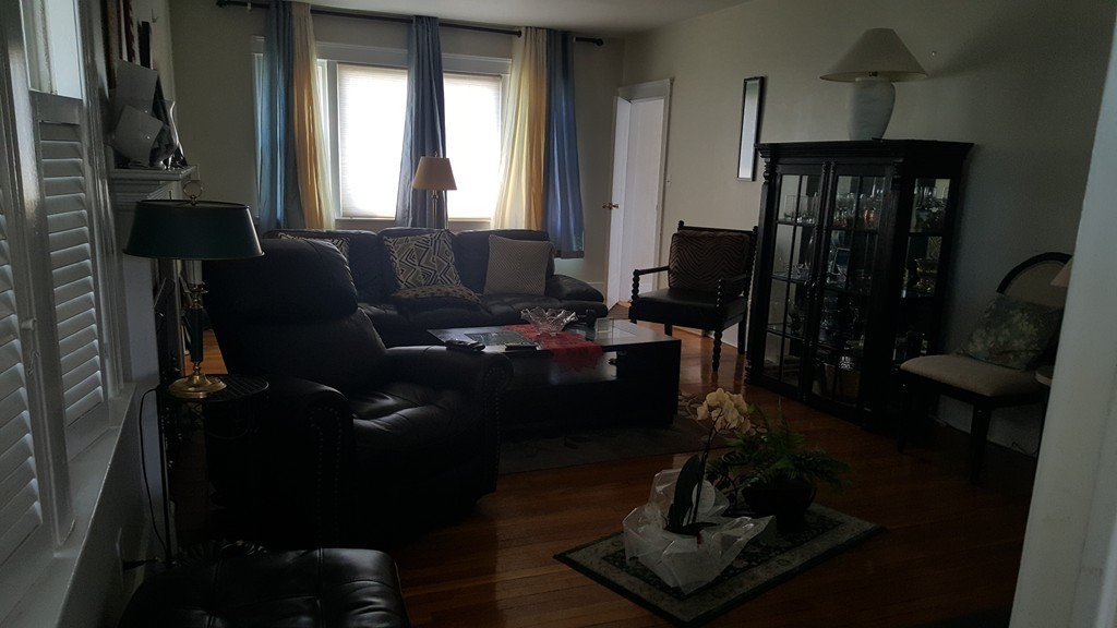 16 Brandon Road Worcester, MA 01606 - Photo 4 of 20 Gallery Image 4