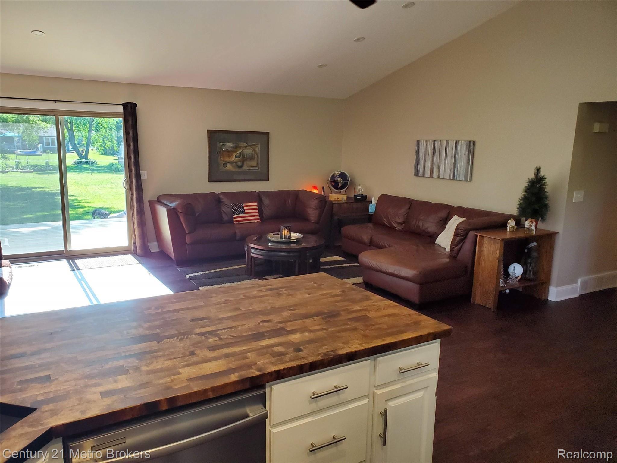 3519 Hannaman Road Columbiaville, MI 48421 - Photo 4 of 33 20190623_172521.jpg