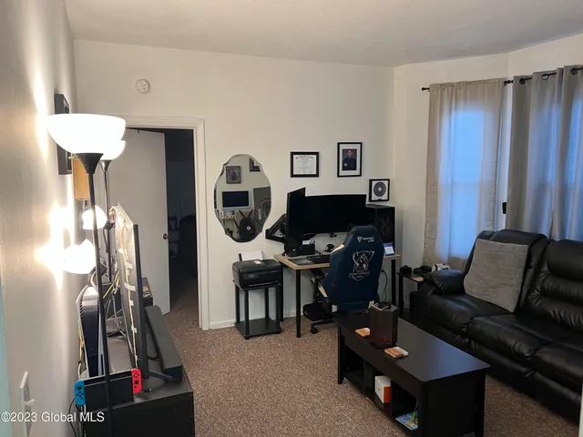 $1,250 | 634 Western Avenue, Unit 2ND FLOOR #1, Albany, NY 12203